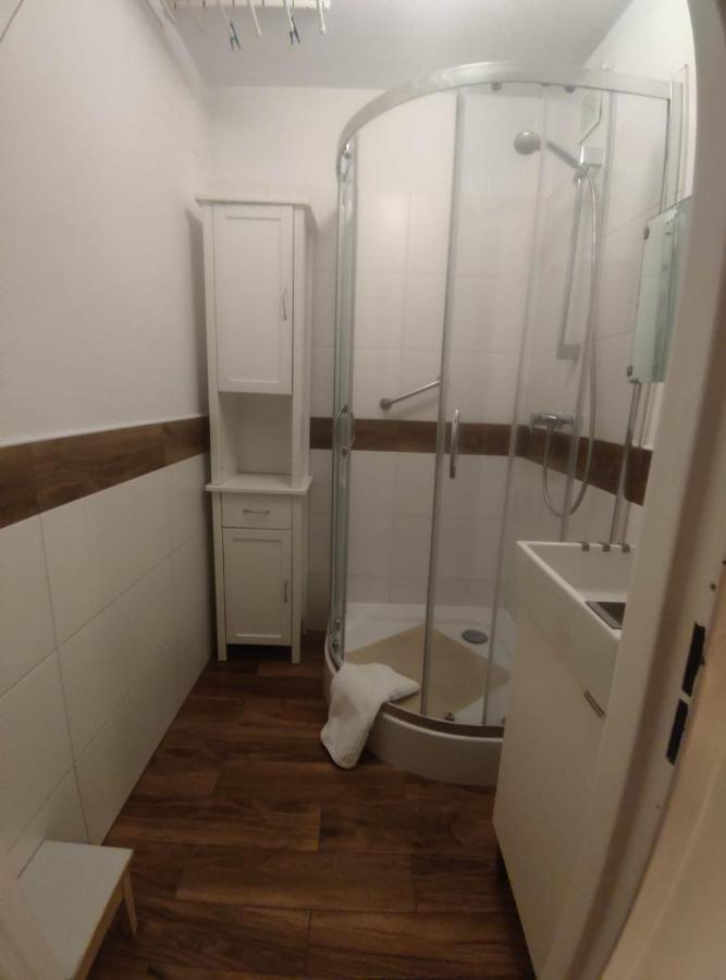U Cioci Lutki Urocze Mieszkanie Z Balkonem Cracóvia Exterior foto